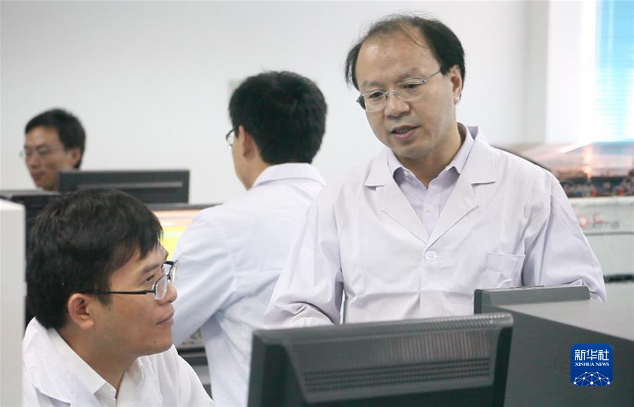 （新華全媒頭條·六中全會精神在基層·圖文互動）（7）勇攀高峰，為實現高水平科技自立自強貢獻力量——各地貫徹黨的十九屆六中全會精神加強科技創(chuàng)新觀察